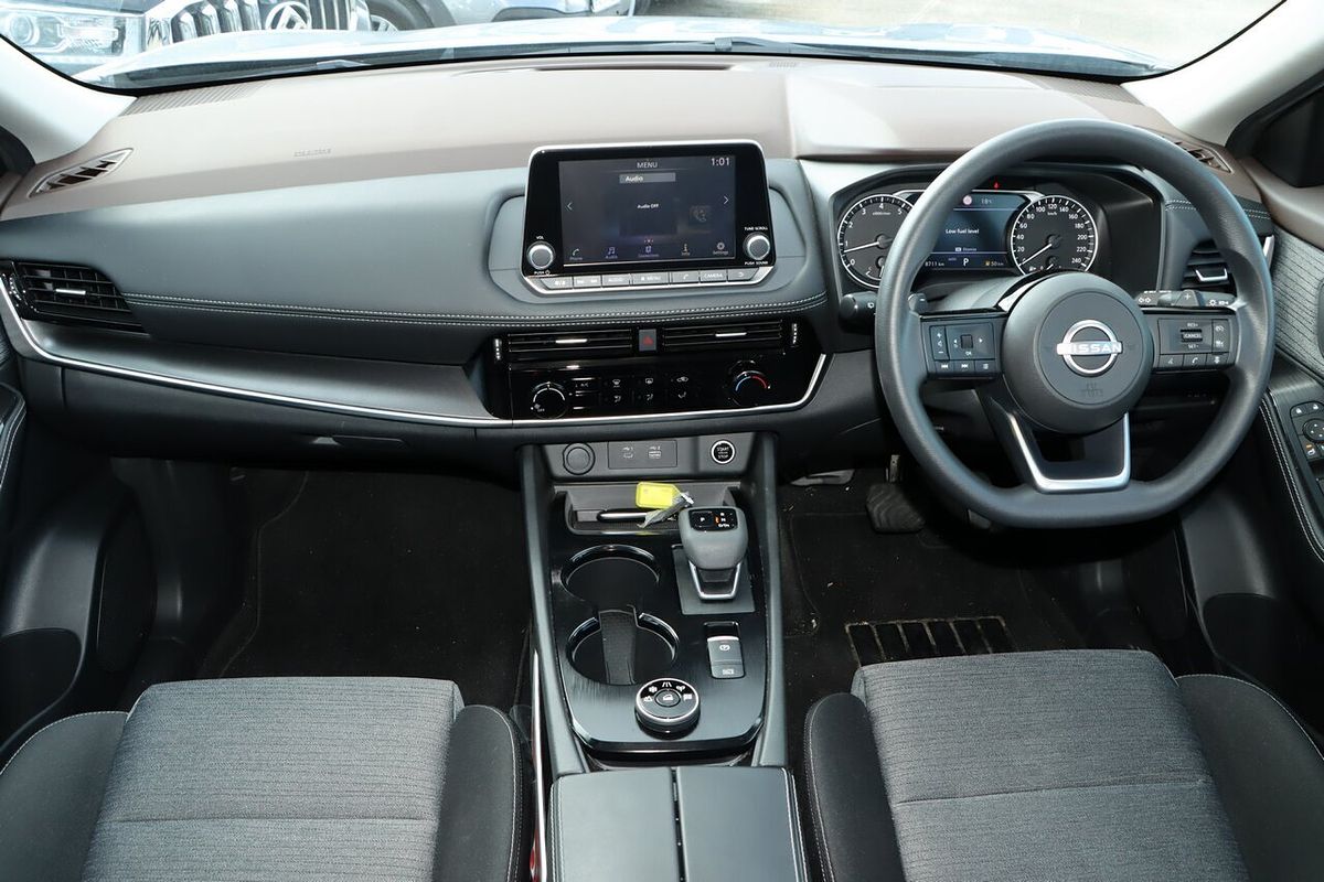 2024 Nissan X-TRAIL ST T33