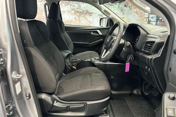 2025 Isuzu D-MAX LS-M 4X4