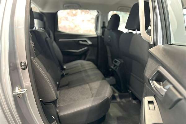 2025 Isuzu D-MAX LS-M 4X4
