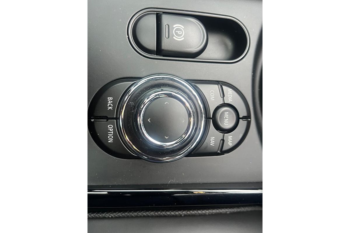 2021 MINI Clubman Cooper S MINI Yours F54 LCI