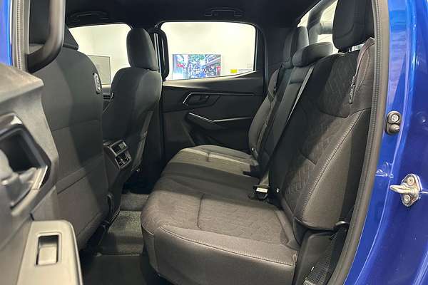 2025 Isuzu D-MAX X-RIDER 4X4