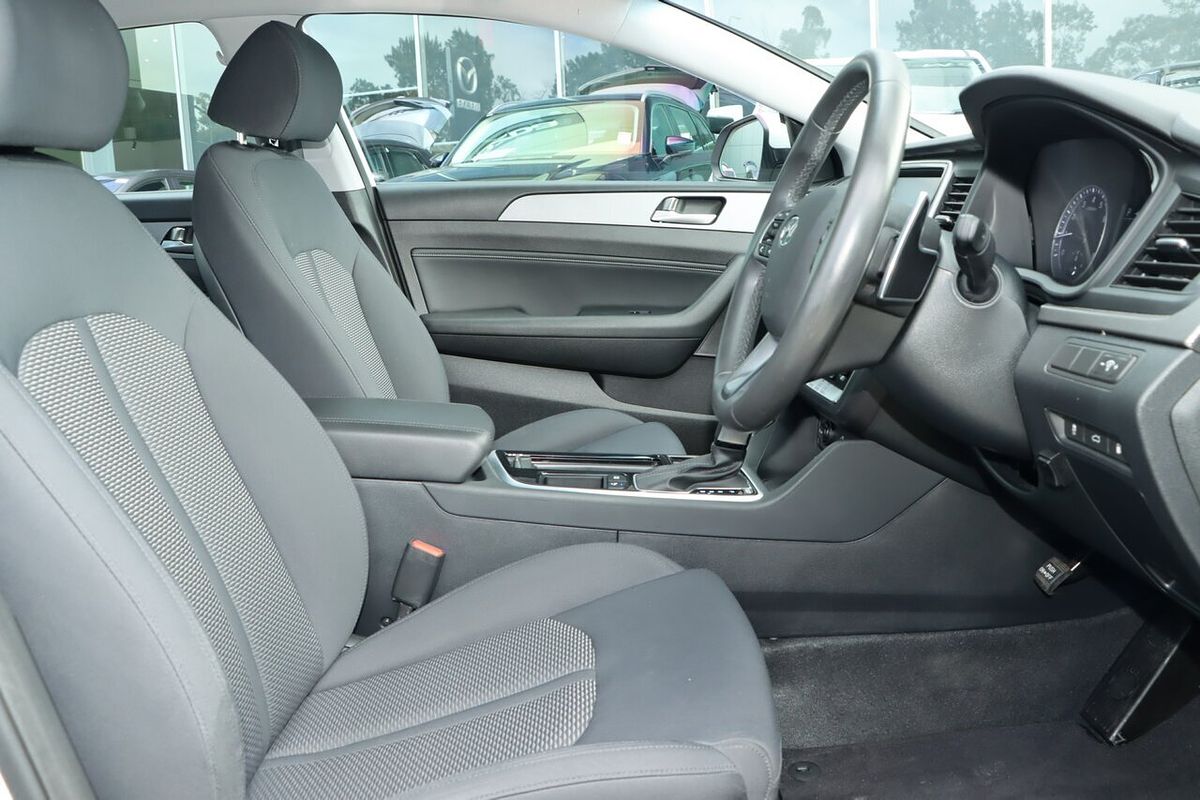 2018 Hyundai Sonata Active LF4