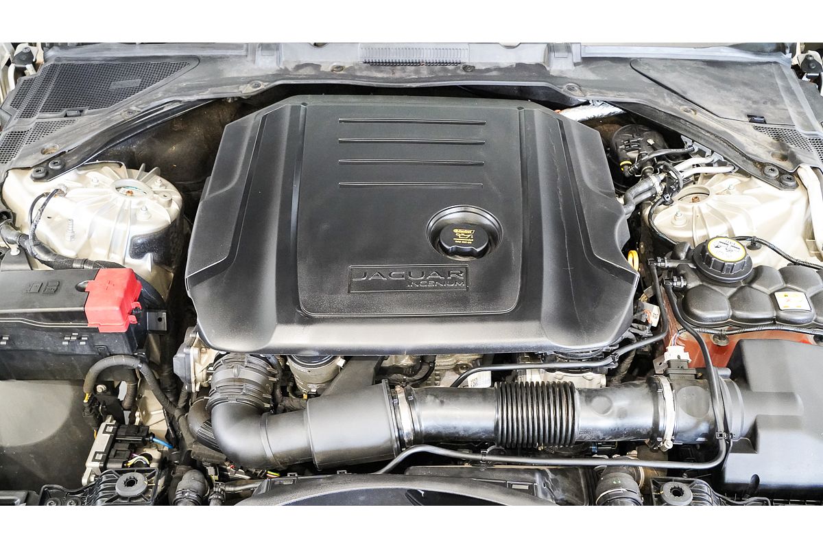 2016 Jaguar XE 20d Prestige X760