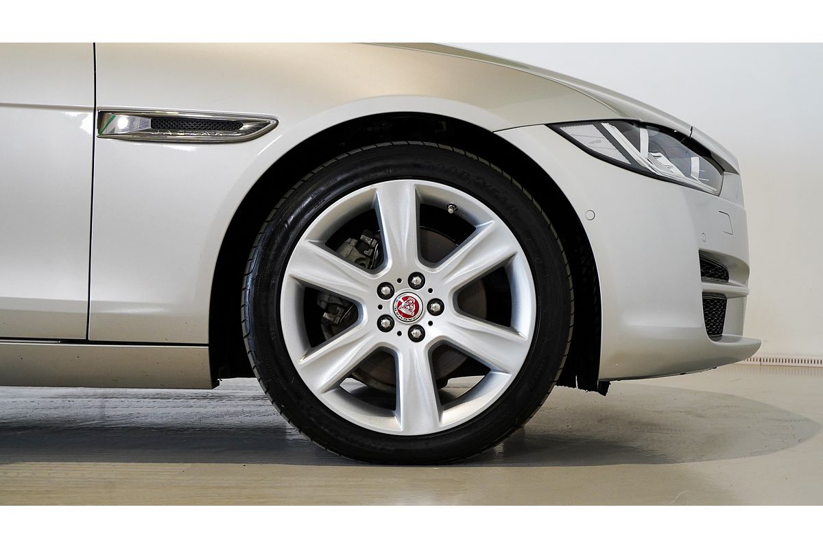 2016 Jaguar XE 20d Prestige X760