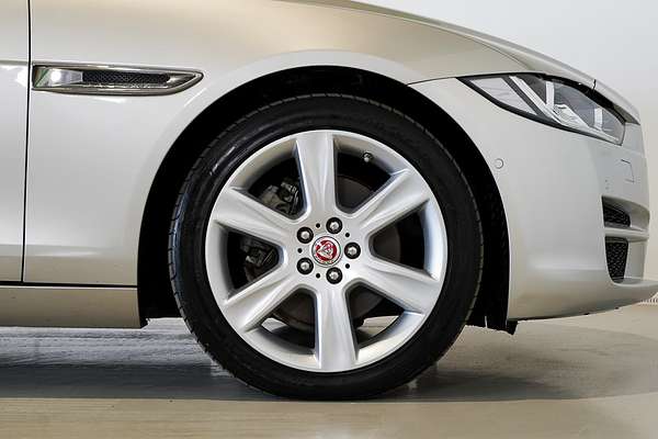 2016 Jaguar XE 20d Prestige X760