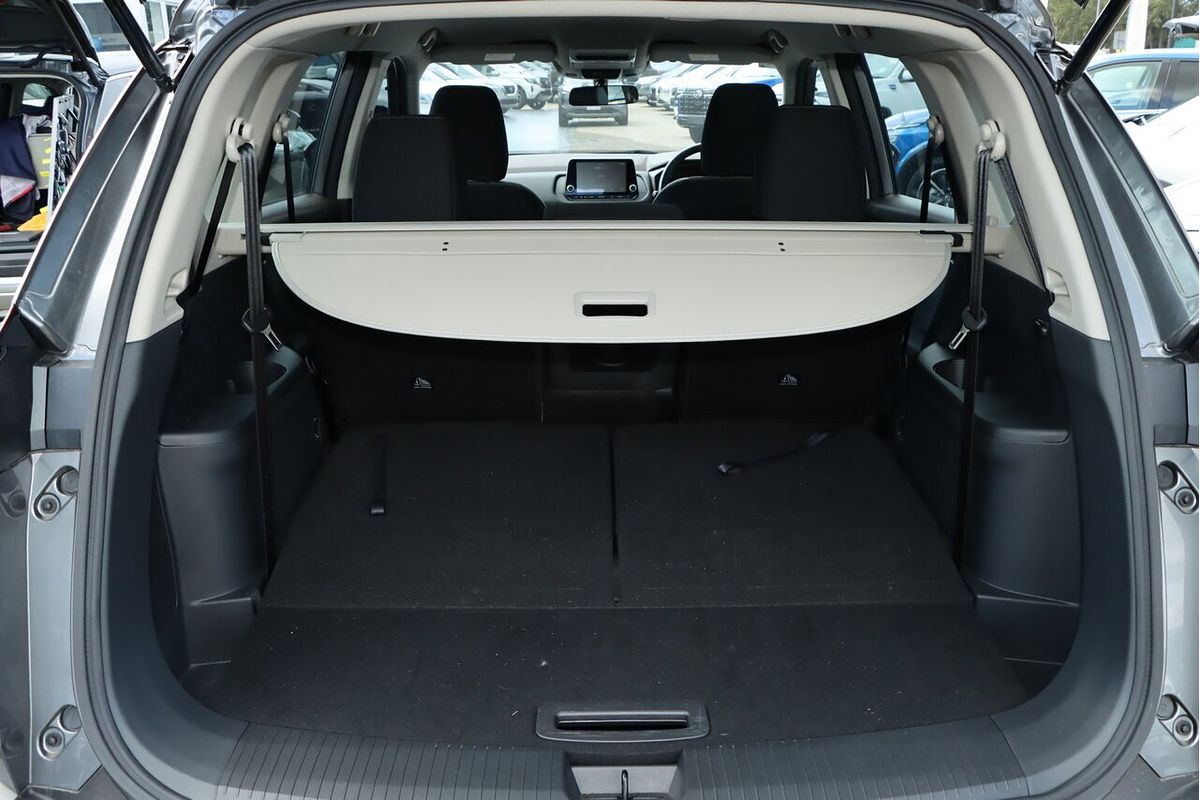2024 Nissan X-TRAIL ST T33