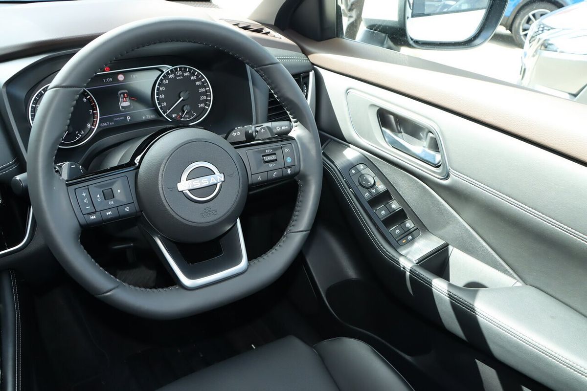 2024 Nissan X-TRAIL ST-L T33