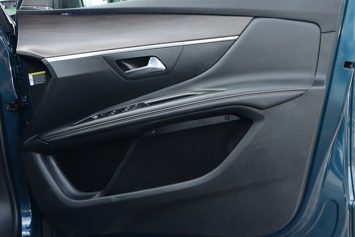 2023 Peugeot 3008 GT Sport P84