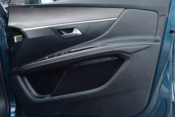 2023 Peugeot 3008 GT Sport P84