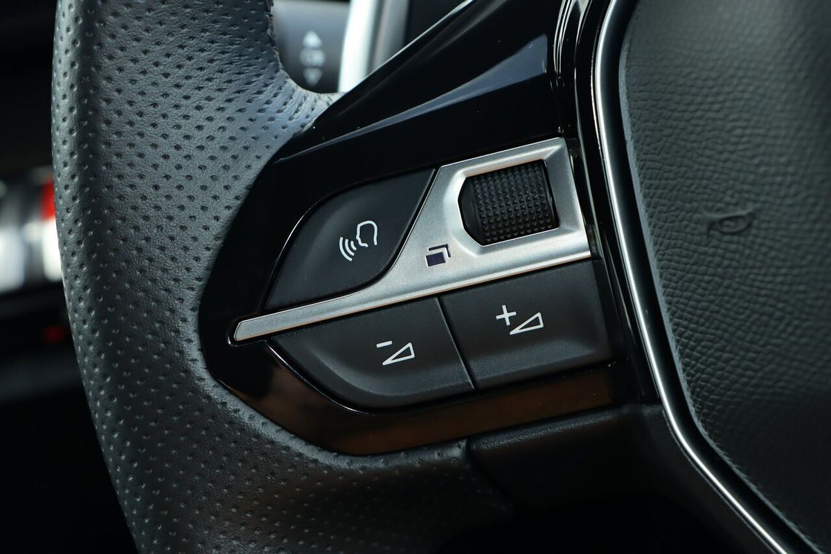 2023 Peugeot 3008 GT Sport P84