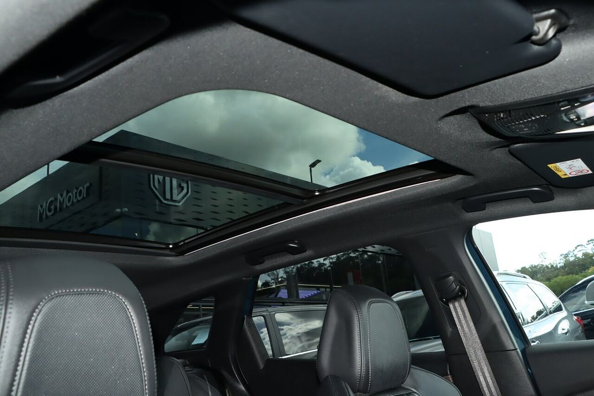 2023 Peugeot 3008 GT Sport P84