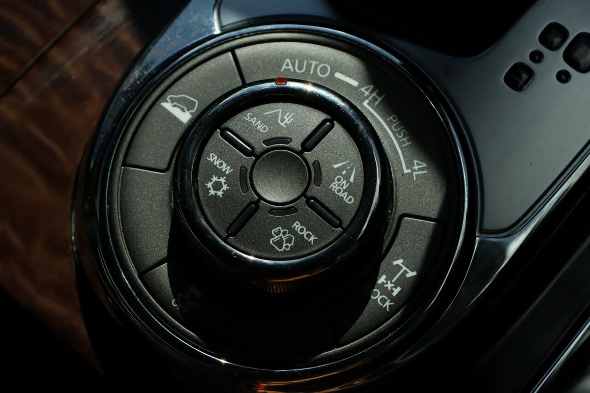 2022 Nissan Patrol Ti Y62