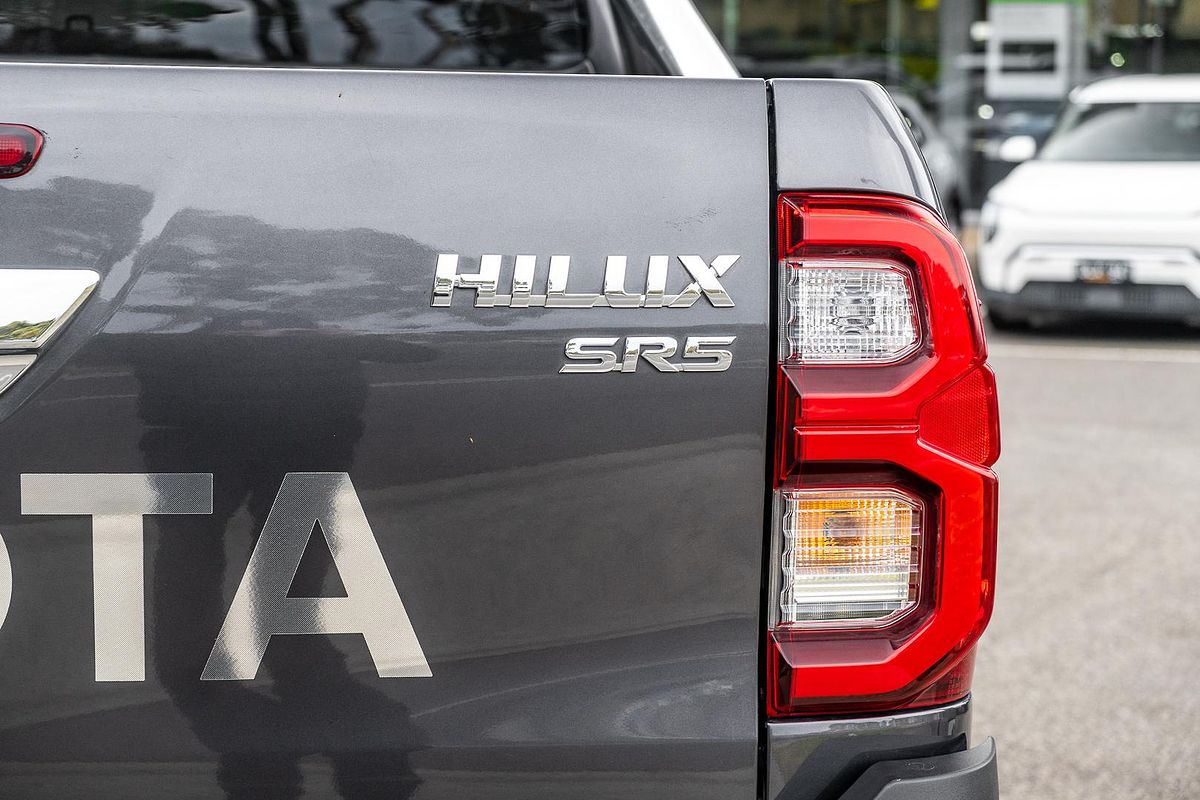 2022 Toyota Hilux SR5 GUN126R 4X4