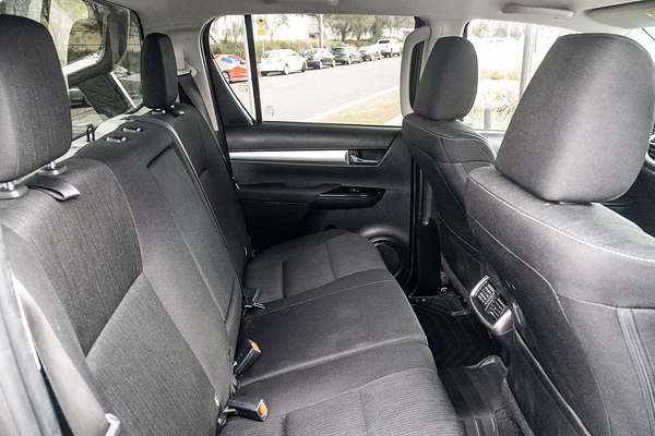 2022 Toyota Hilux SR5 GUN126R 4X4