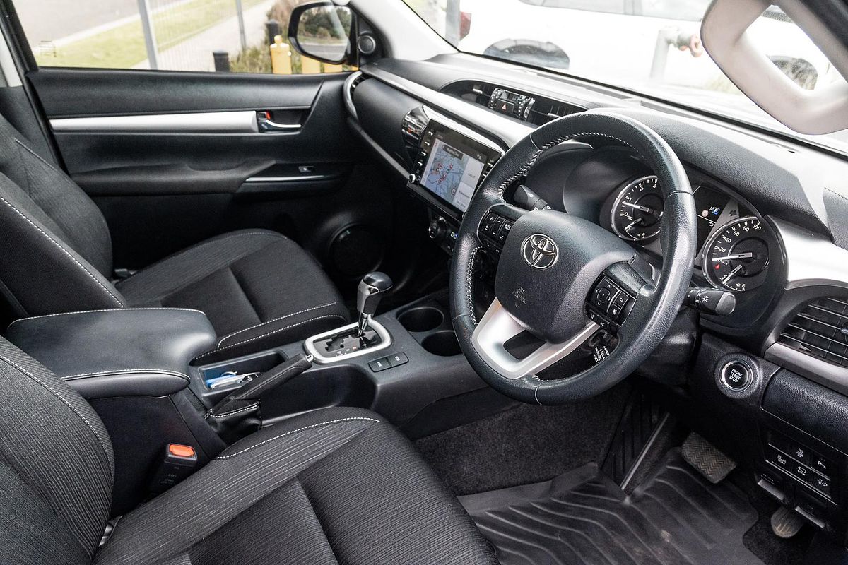 2022 Toyota Hilux SR5 GUN126R 4X4