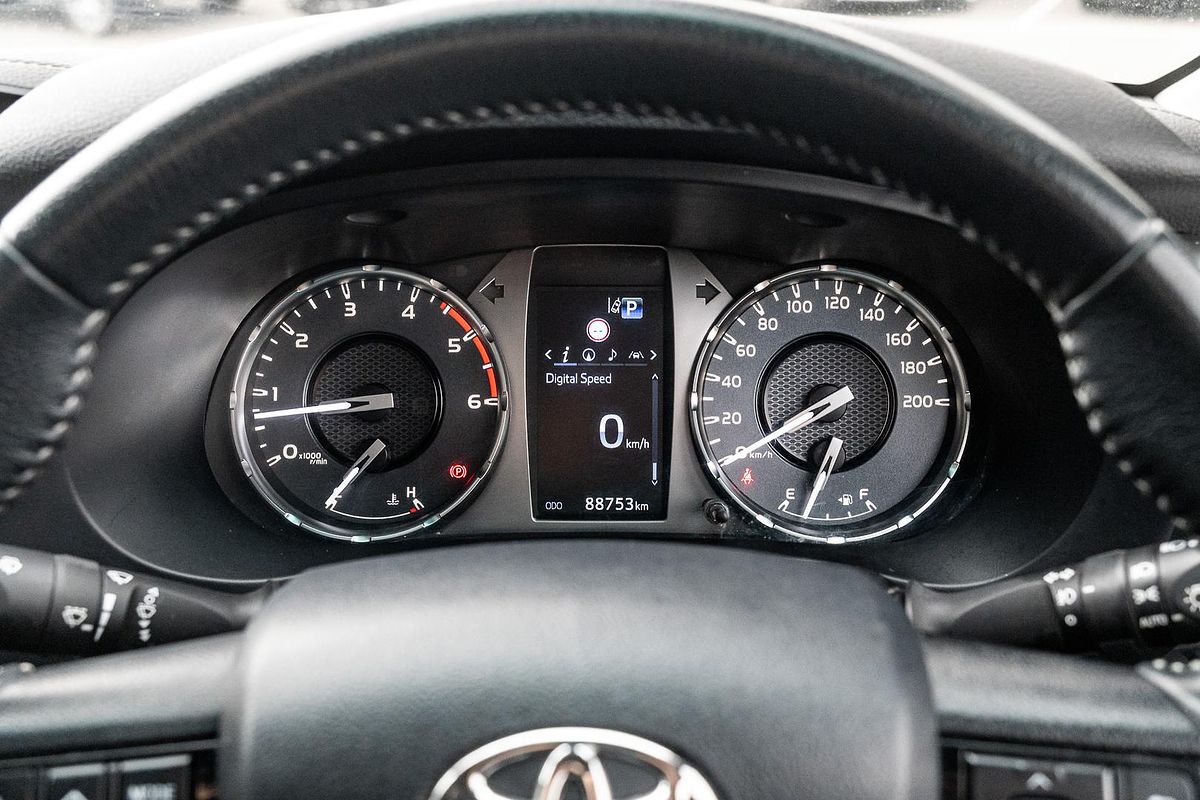 2022 Toyota Hilux SR5 GUN126R 4X4
