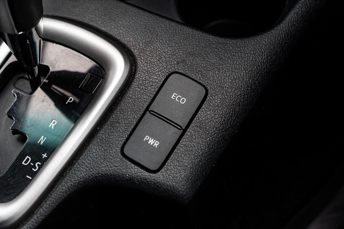 2022 Toyota Hilux SR5 GUN126R 4X4