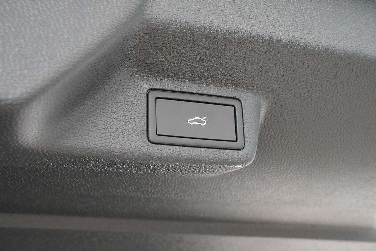 2025 Volkswagen ID. Buzz Pro BEV560 EB SWB