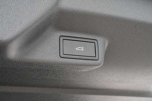 2025 Volkswagen ID. Buzz Pro BEV560 EB SWB