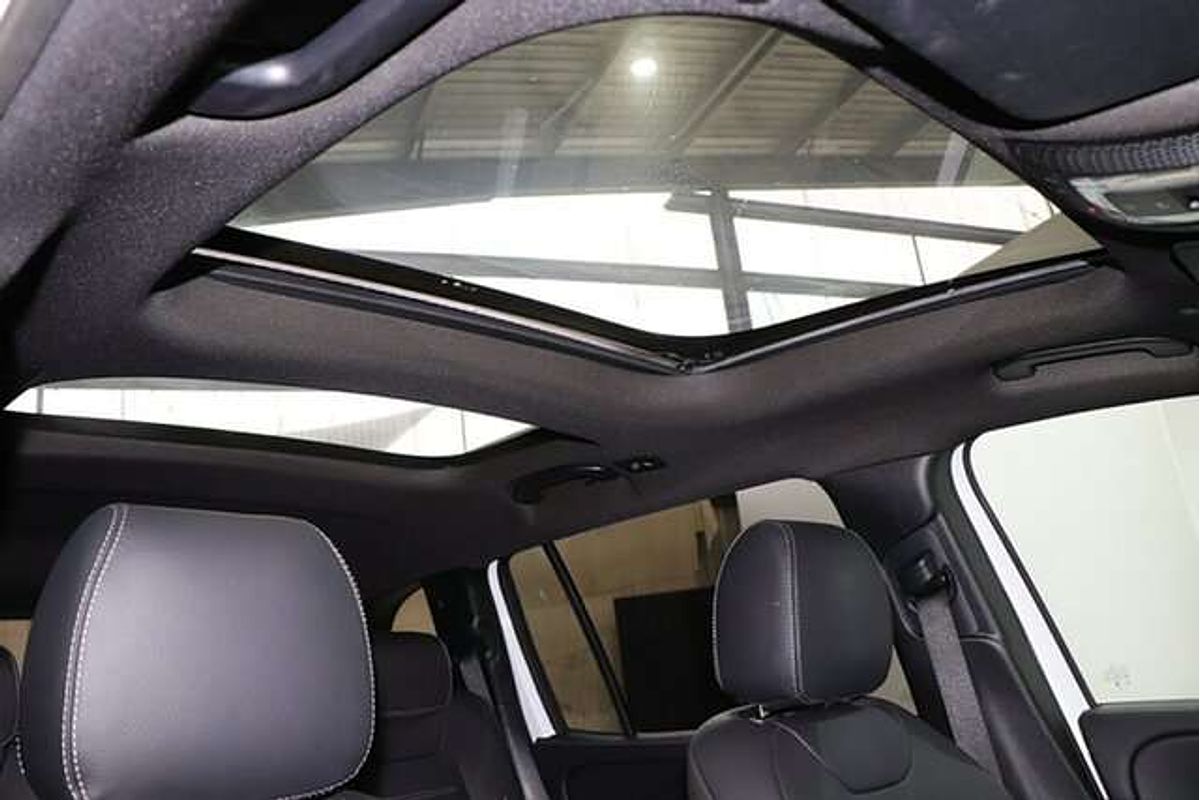2024 Mercedes-Benz GLB-Class GLB200 X247