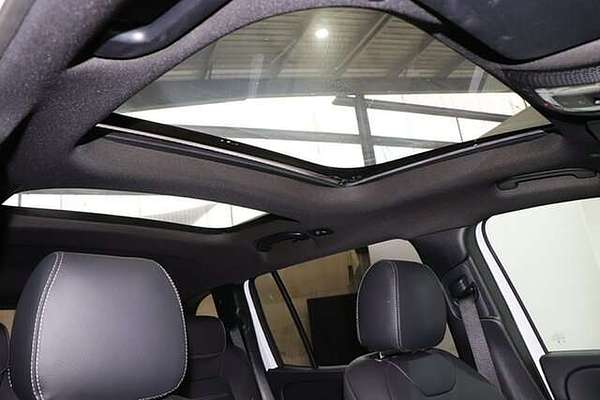 2024 Mercedes-Benz GLB-Class GLB200 X247