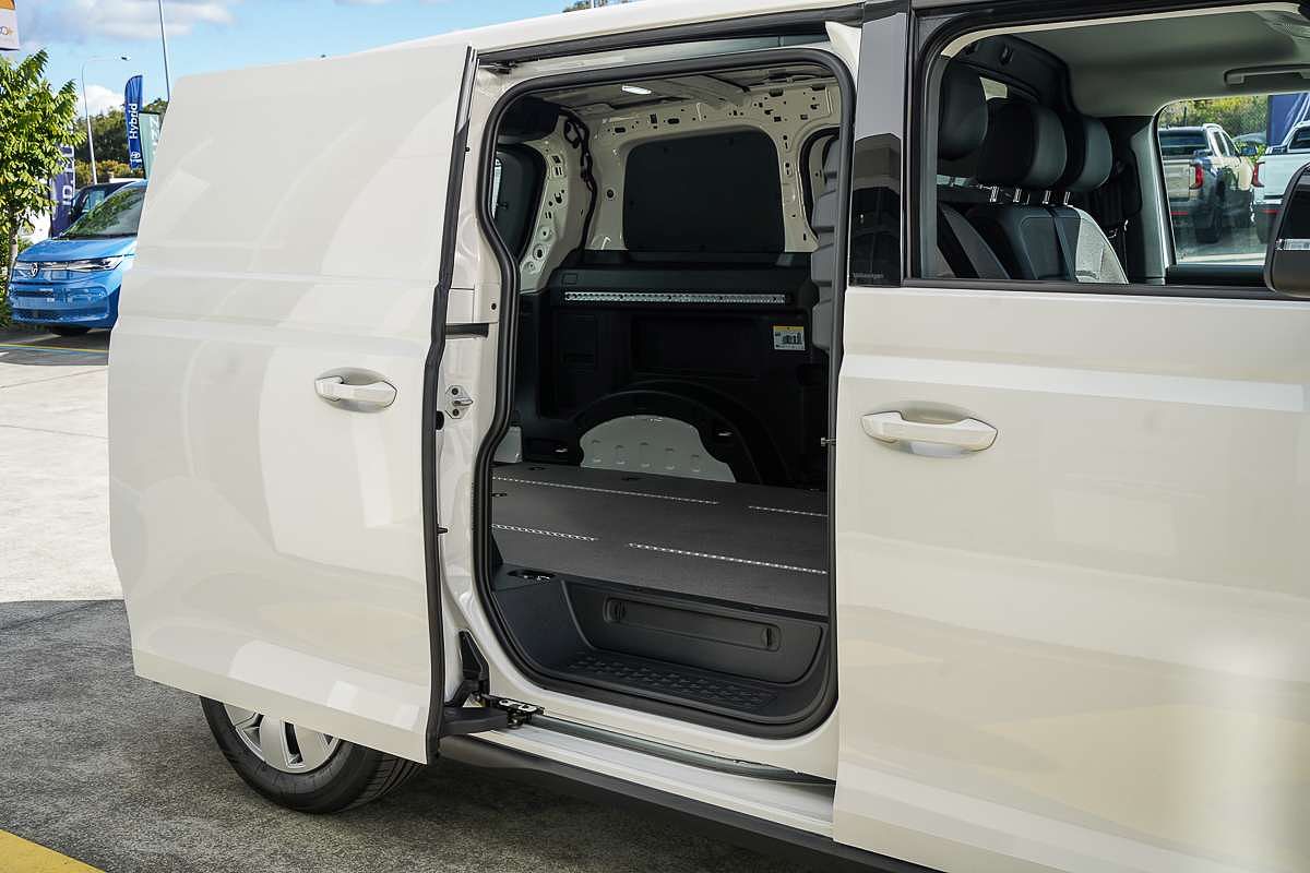 2025 Volkswagen ID. Buzz Cargo BEV550 EBN SWB