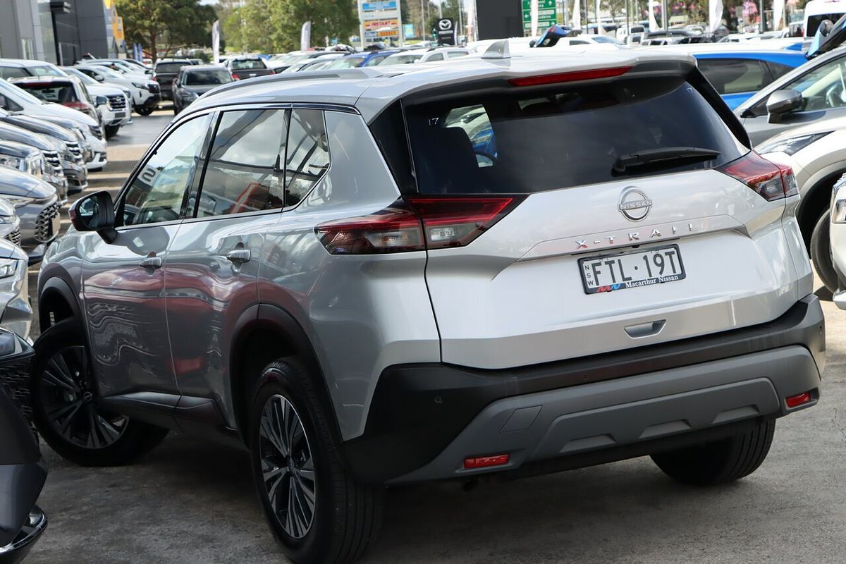 2024 Nissan X-TRAIL ST-L T33