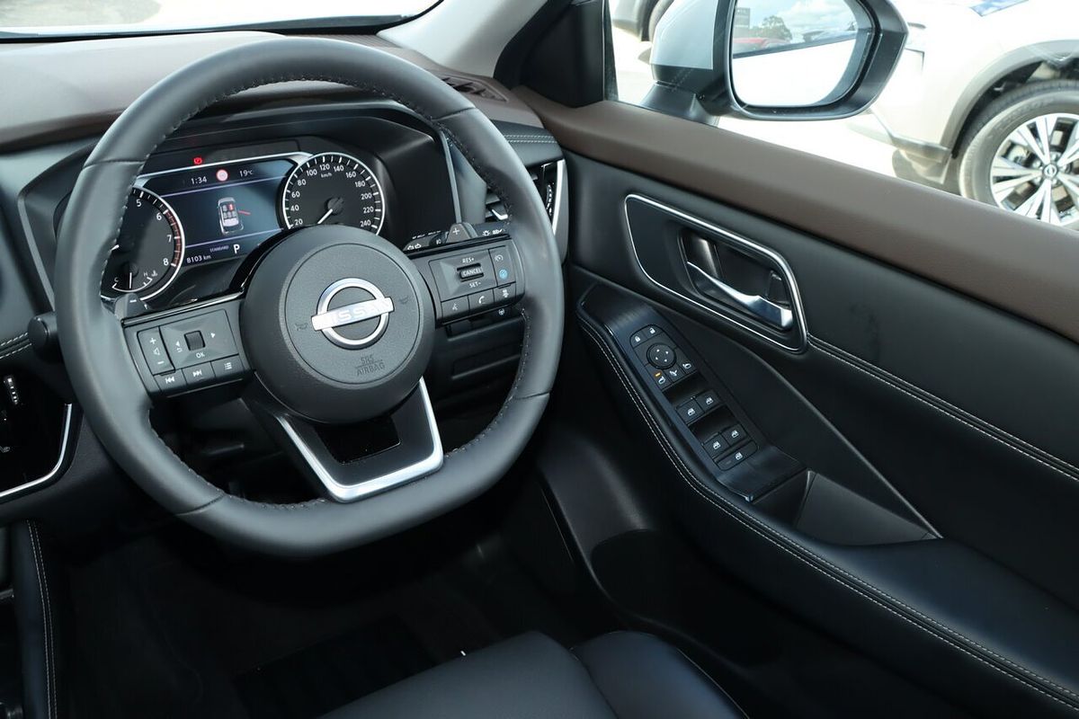 2024 Nissan X-TRAIL ST-L T33