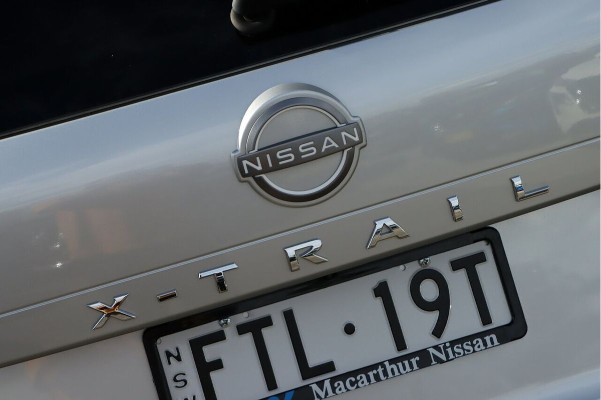2024 Nissan X-TRAIL ST-L T33