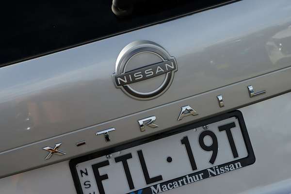 2024 Nissan X-TRAIL ST-L T33