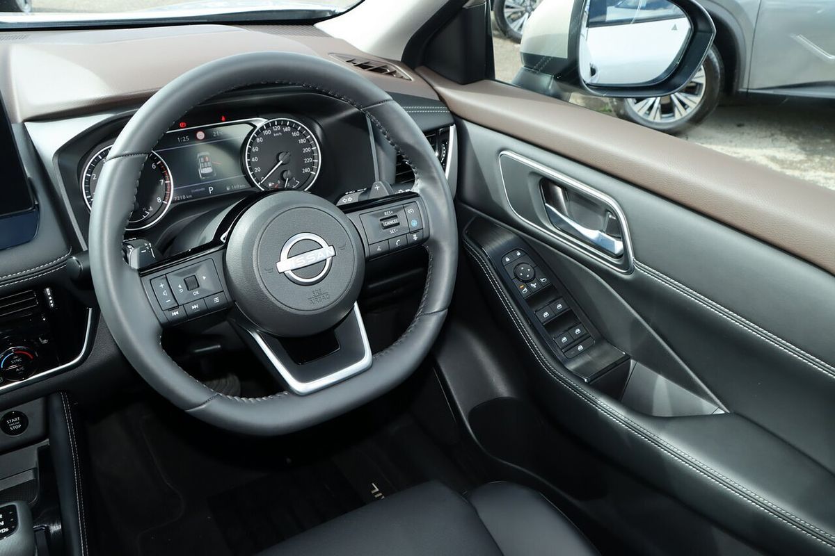 2024 Nissan X-TRAIL ST-L T33
