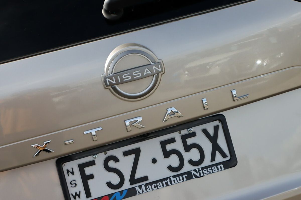 2024 Nissan X-TRAIL ST-L T33