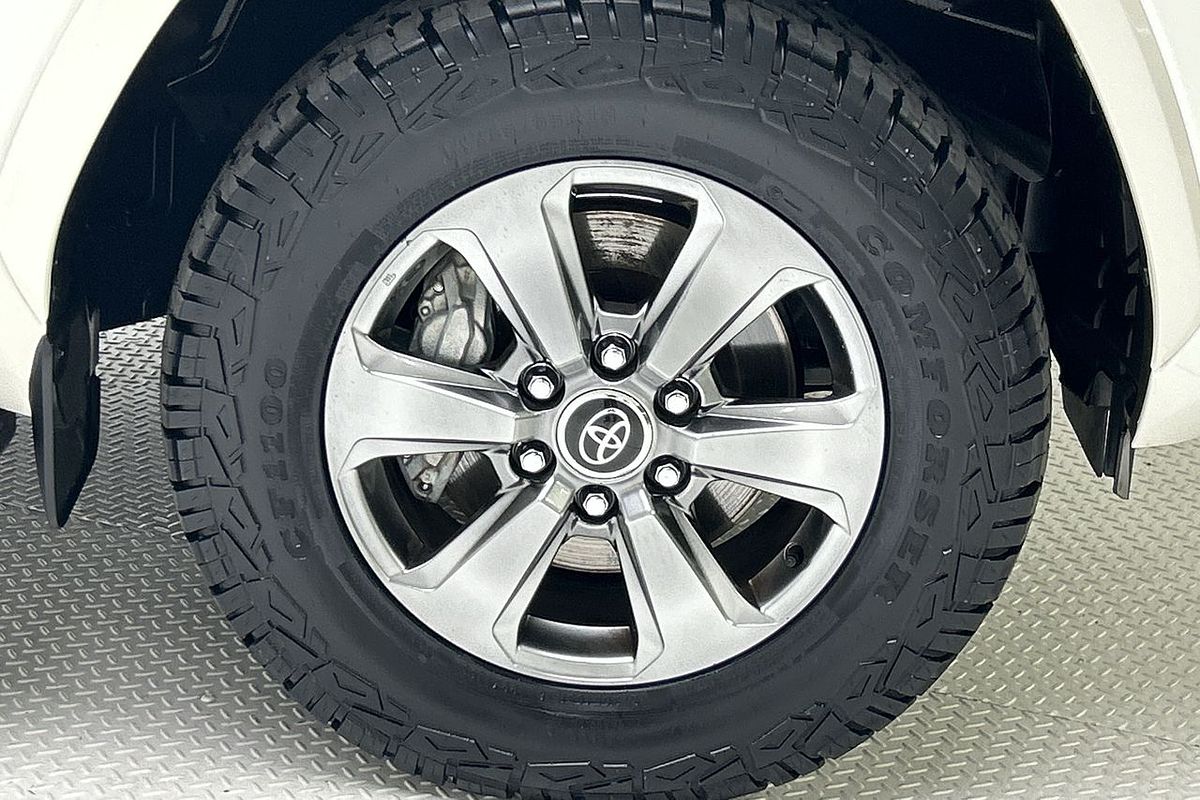 2023 Toyota Landcruiser Sahara FJA300R