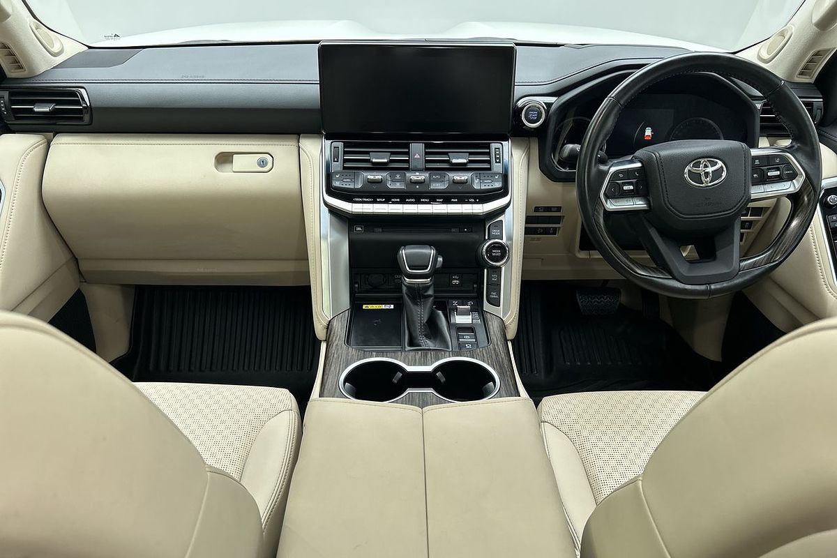 2023 Toyota Landcruiser Sahara FJA300R