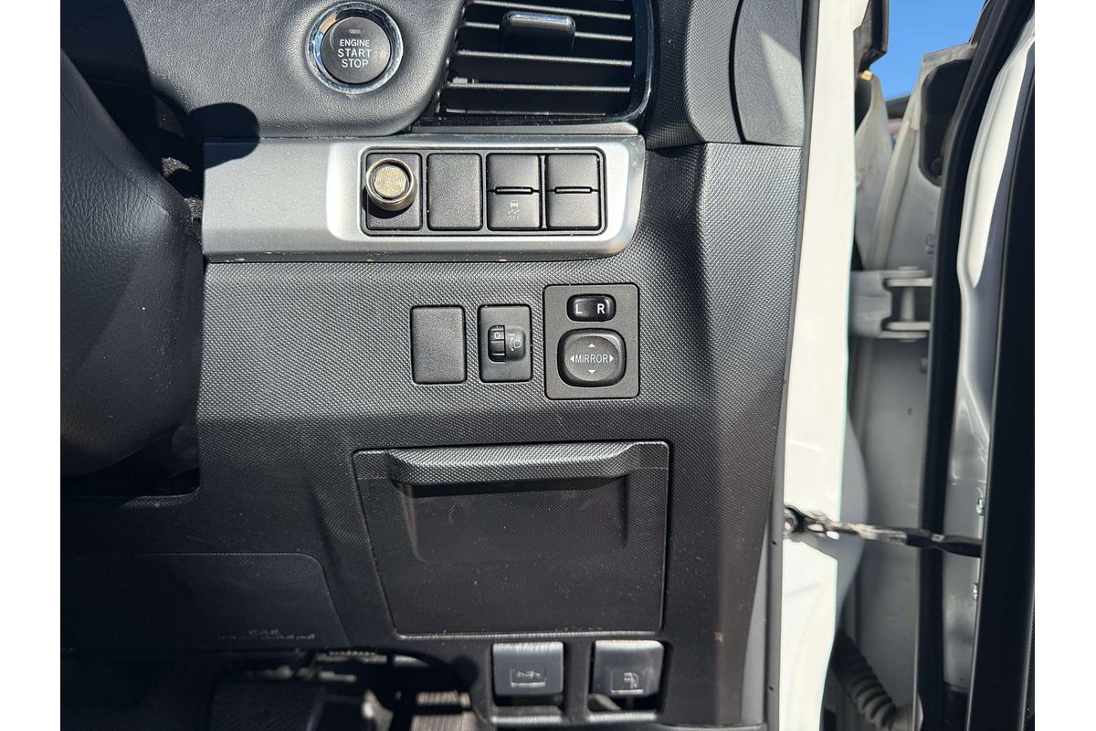 2019 Toyota Tarago GLi GSR50R