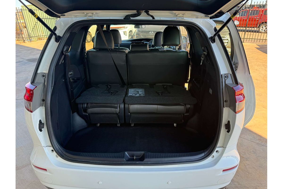 2019 Toyota Tarago GLi GSR50R