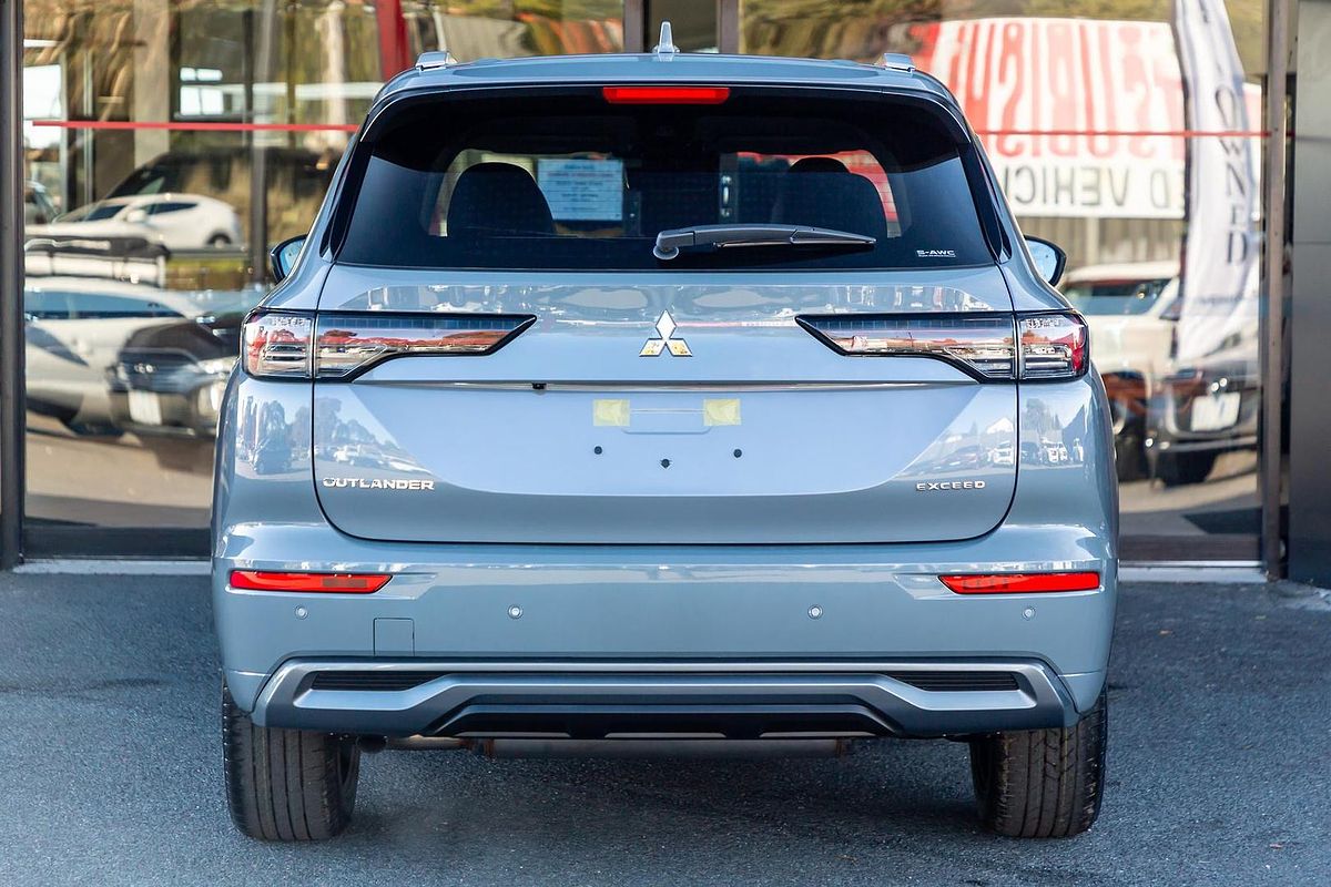 2025 Mitsubishi Outlander Exceed ZM