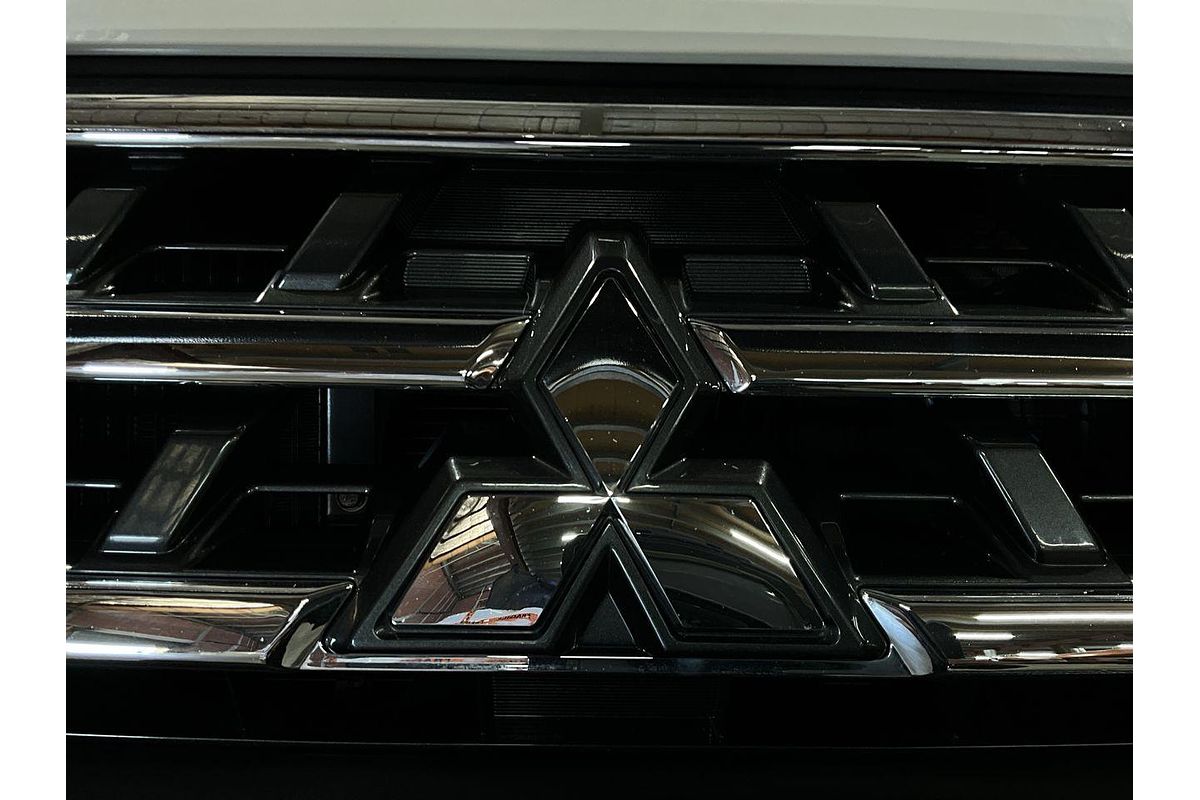 2020 Mitsubishi Pajero GLX NX