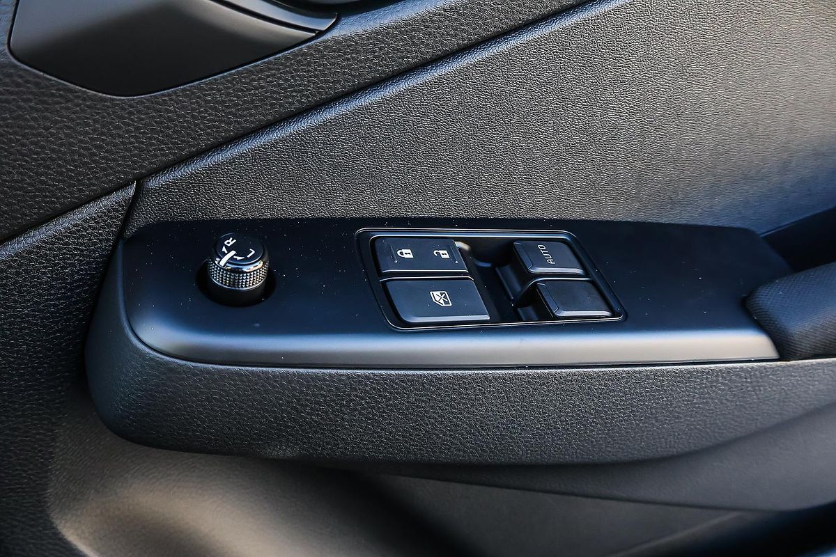 2025 Isuzu D-MAX SX High Ride Rear Wheel Drive