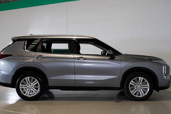 2022 Mitsubishi Outlander LS ZM