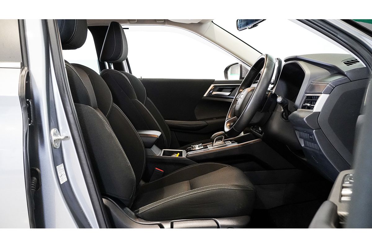 2022 Mitsubishi Outlander LS ZM