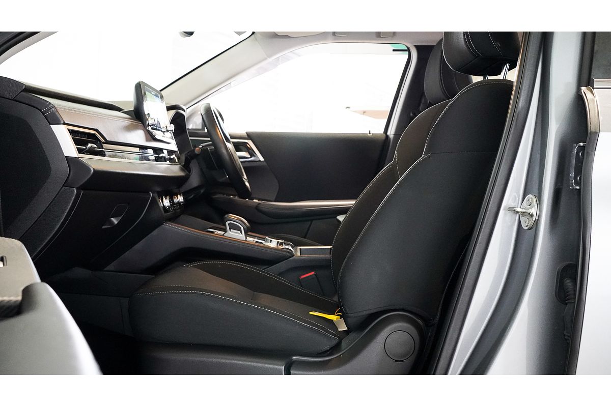 2022 Mitsubishi Outlander LS ZM
