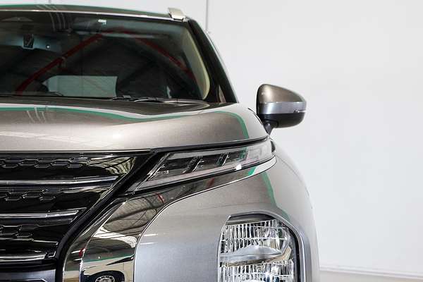 2022 Mitsubishi Outlander LS ZM