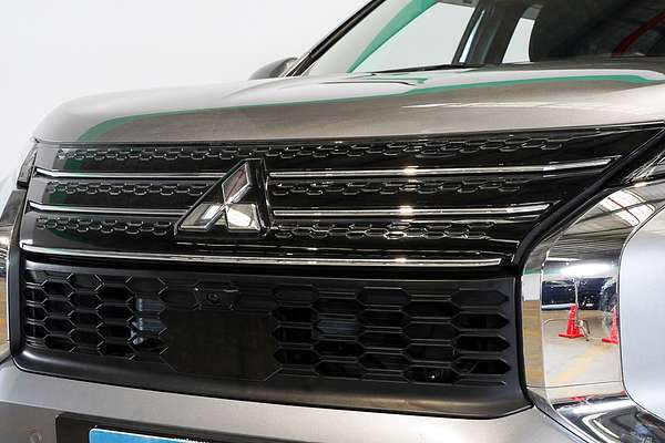 2022 Mitsubishi Outlander LS ZM