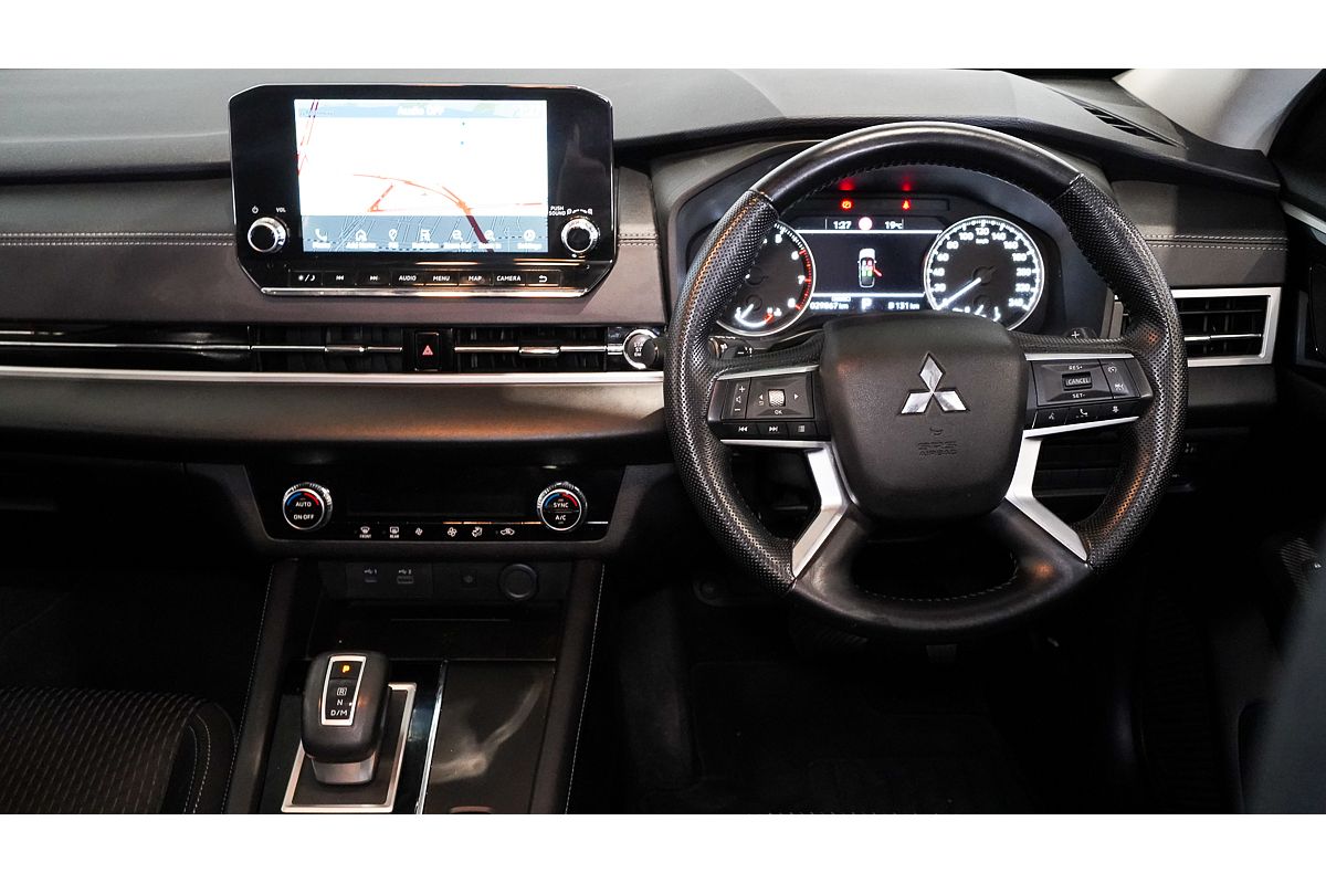 2022 Mitsubishi Outlander LS ZM
