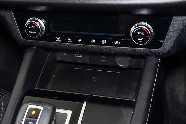 2022 Mitsubishi Outlander LS ZM
