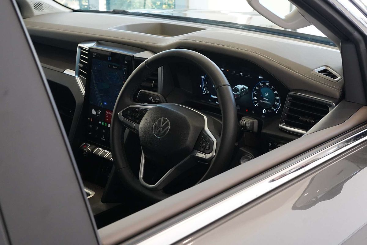 2024 Volkswagen Amarok TDI600 Style NF 4X4