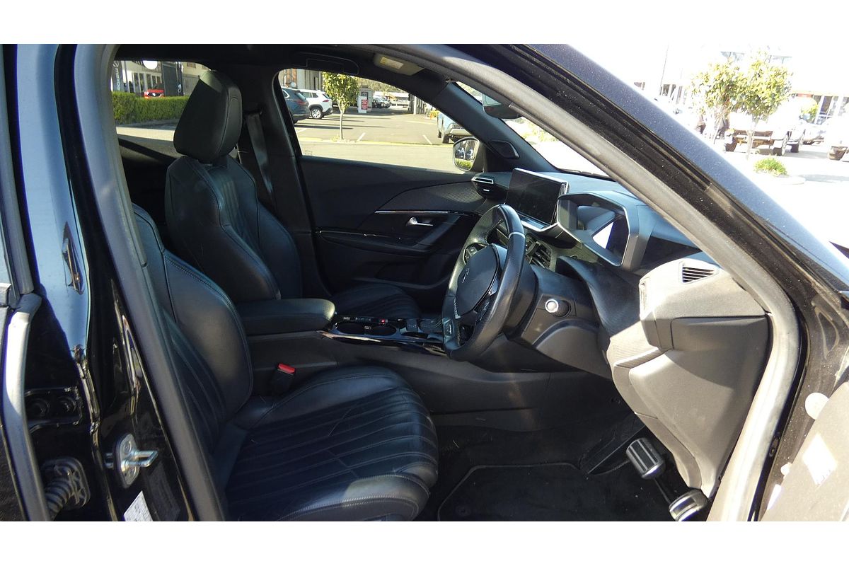 2021 Peugeot 2008 GT Sport P24