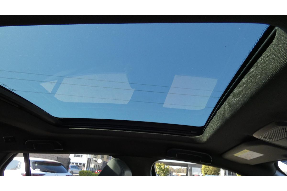 2021 Peugeot 2008 GT Sport P24