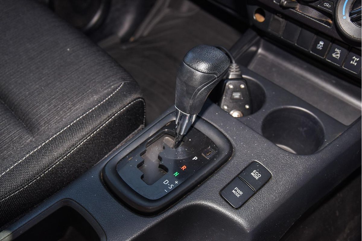 2019 Toyota Hilux SR GUN126R 4X4